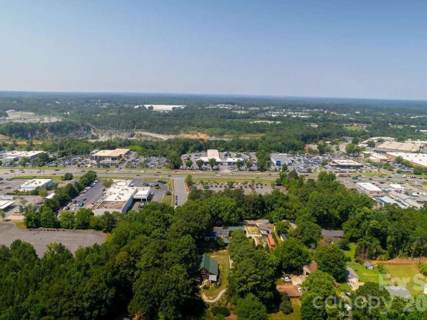 9032 Boyd Drive, Matthews, NC 28105.  MLS# CAR4281009, YatesRealty ID 10016. 