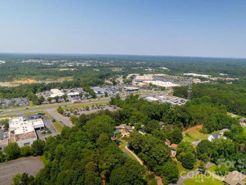 9032 Boyd Drive, Matthews, NC 28105.  MLS# CAR4281009, YatesRealty ID 10016. 