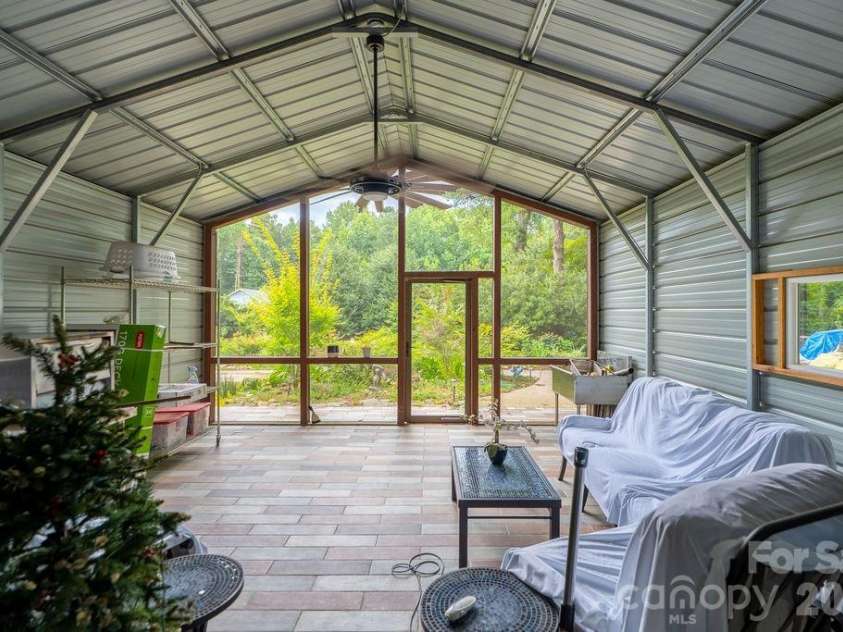 9032 Boyd Drive, Matthews, NC 28105.  MLS# CAR4281009, YatesRealty ID 10016. 