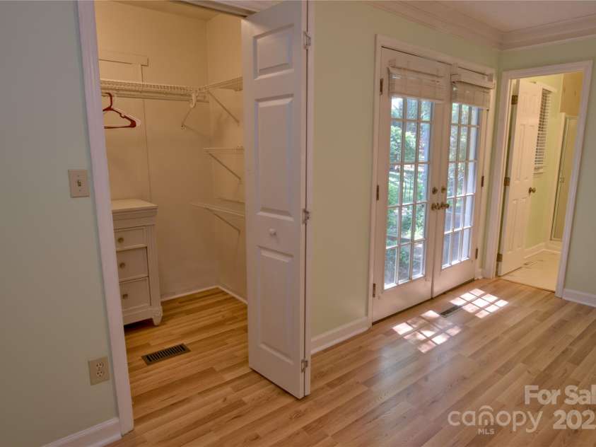 10708 Danesway Lane, Cornelius, NC 28031.  MLS# CAR4247970, YatesRealty ID 10017. Primary Bedroom
