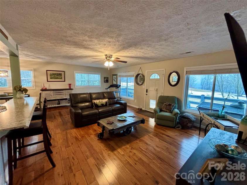 85 Crestwood Circle, Newland, NC 28657.  MLS# CAR4352601, YatesRealty ID 10017. 