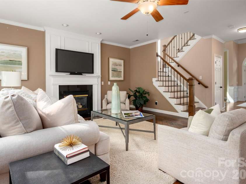 2549 Harlington Lane, Charlotte, NC 28270.  MLS# CAR4366037, YatesRealty ID 10018. 