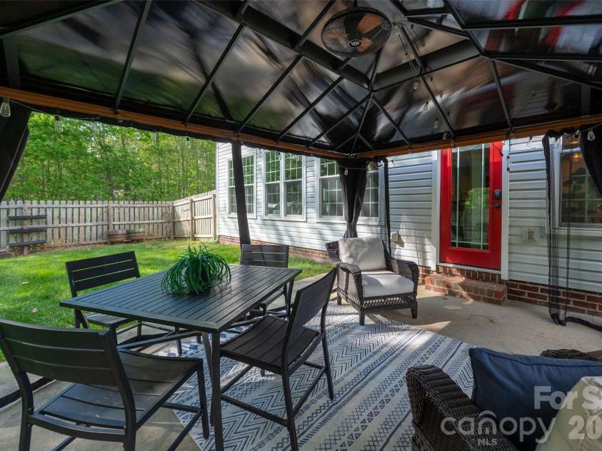 2549 Harlington Lane, Charlotte, NC 28270.  MLS# CAR4366037, YatesRealty ID 10018. 