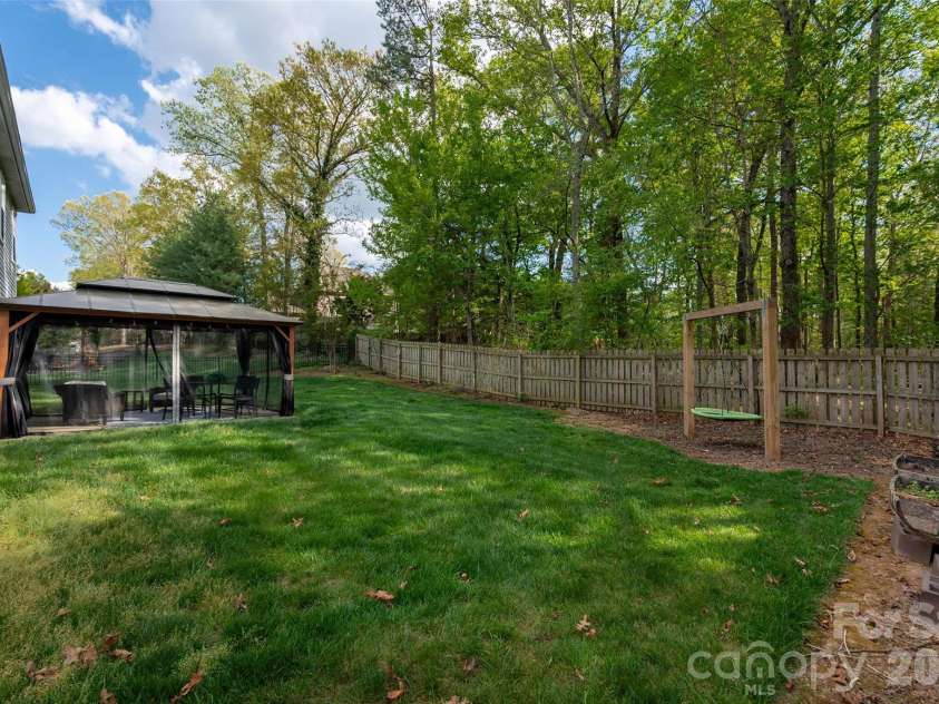 2549 Harlington Lane, Charlotte, NC 28270.  MLS# CAR4366037, YatesRealty ID 10018. 