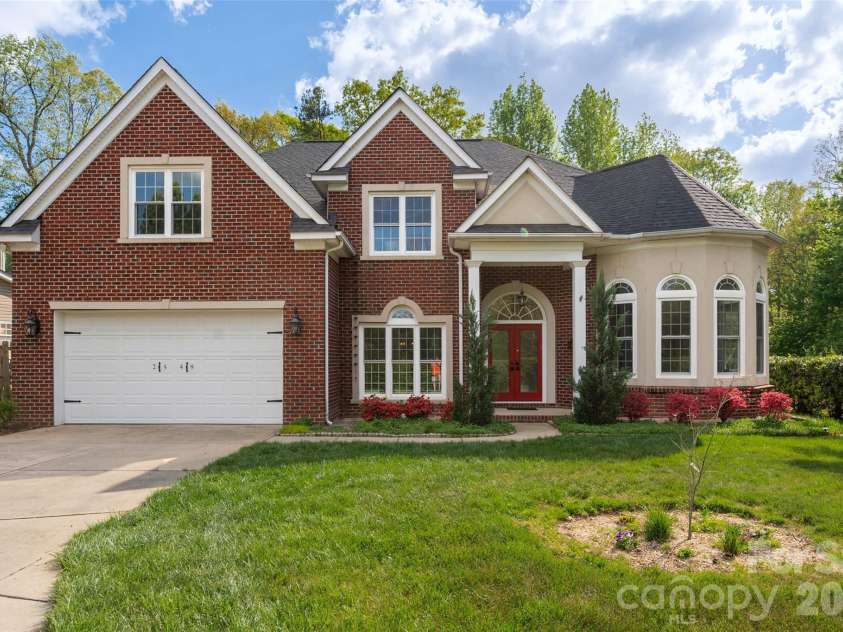 2549 Harlington Lane, Charlotte, NC 28270.  MLS# CAR4366037, YatesRealty ID 10018. 