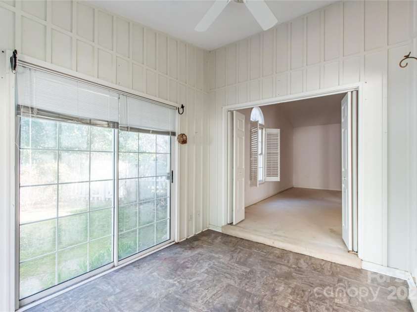 657 Heathridge Road, Rock Hill, SC 29732.  MLS# CAR4237021, YatesRealty ID 10018. 