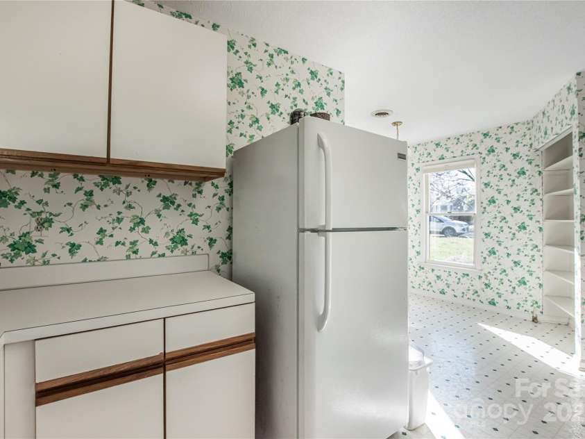 657 Heathridge Road, Rock Hill, SC 29732.  MLS# CAR4237021, YatesRealty ID 10018. 
