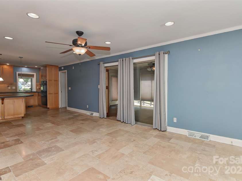 385 Gum Branch Road, Charlotte, NC 28214.  MLS# CAR4253596, YatesRealty ID 10019. 