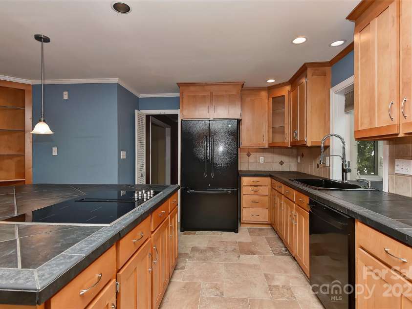 385 Gum Branch Road, Charlotte, NC 28214.  MLS# CAR4253596, YatesRealty ID 10019. 