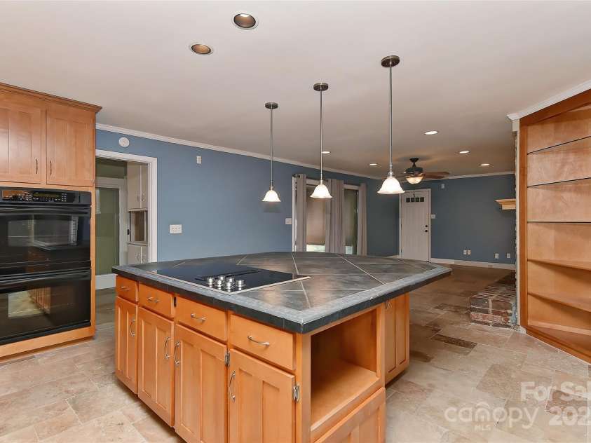 385 Gum Branch Road, Charlotte, NC 28214.  MLS# CAR4253596, YatesRealty ID 10019. 