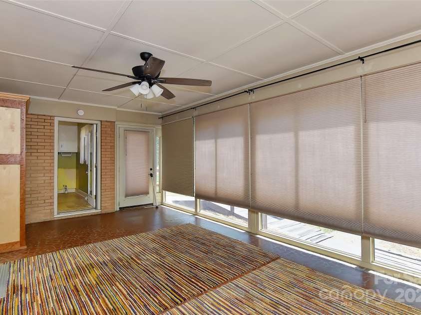 385 Gum Branch Road, Charlotte, NC 28214.  MLS# CAR4253596, YatesRealty ID 10019. 