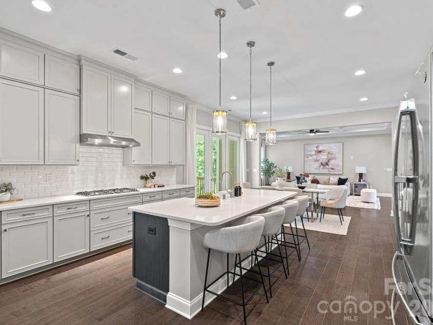 3175 Montreaux Valley Drive, Fort Mill, SC 29707.  MLS# CAR4351434, YatesRealty ID 10020. 