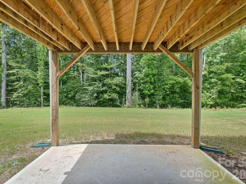 3175 Montreaux Valley Drive, Fort Mill, SC 29707.  MLS# CAR4351434, YatesRealty ID 10020. 