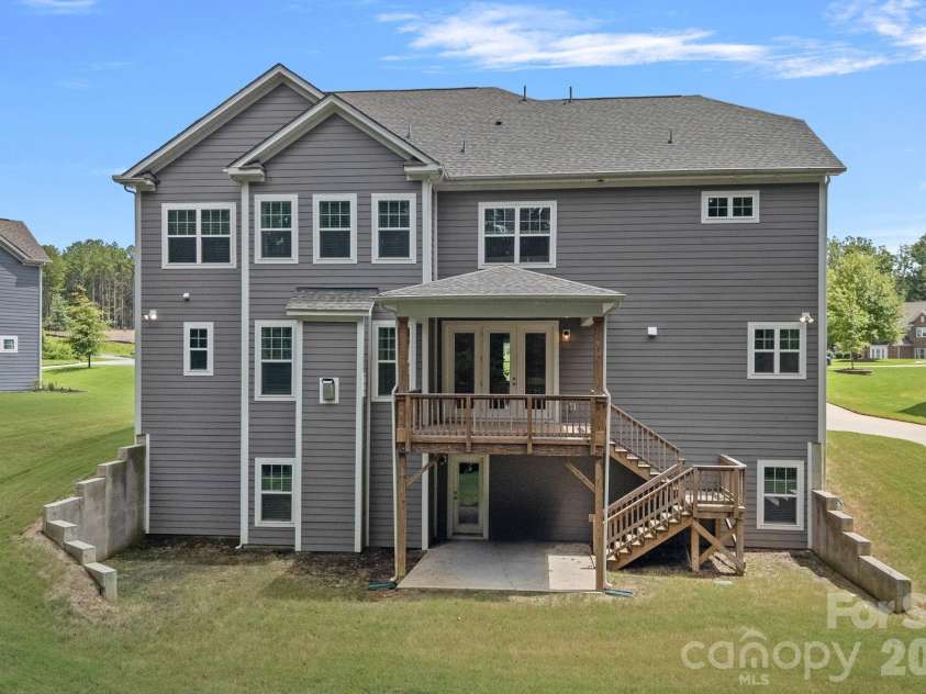 3175 Montreaux Valley Drive, Fort Mill, SC 29707.  MLS# CAR4351434, YatesRealty ID 10020. 