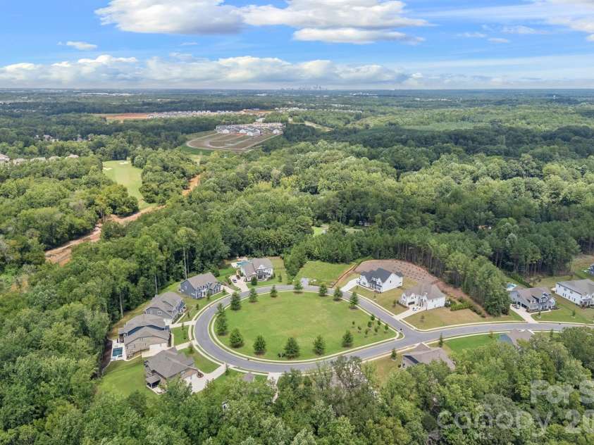3175 Montreaux Valley Drive, Fort Mill, SC 29707.  MLS# CAR4351434, YatesRealty ID 10020. 