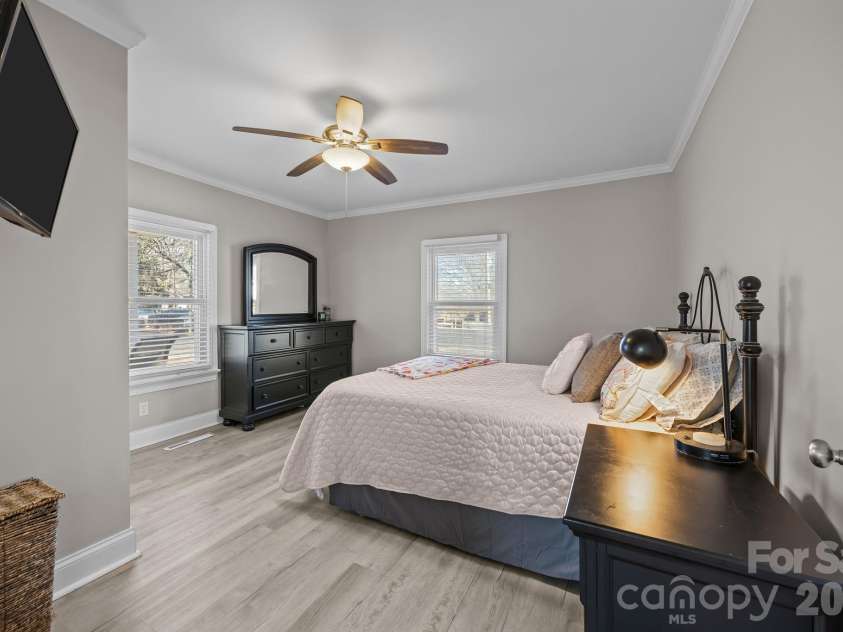 211 Franklin Avenue, Kannapolis, NC 28081.  MLS# CAR4338137, YatesRealty ID 10022. Bedroom from door