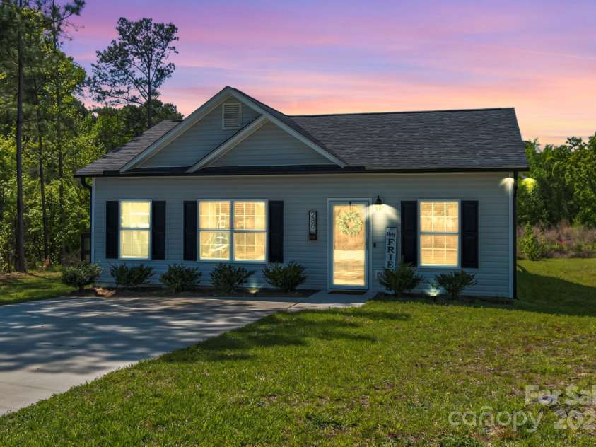 288 Usher Street, Pageland, SC 29728.  MLS# CAR4253468, YatesRealty ID 10022. 