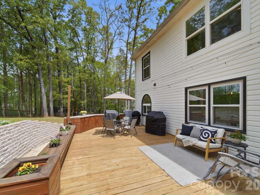10218 Rougemont Lane, Charlotte, NC 28277.  MLS# CAR4365524, YatesRealty ID 10023. 