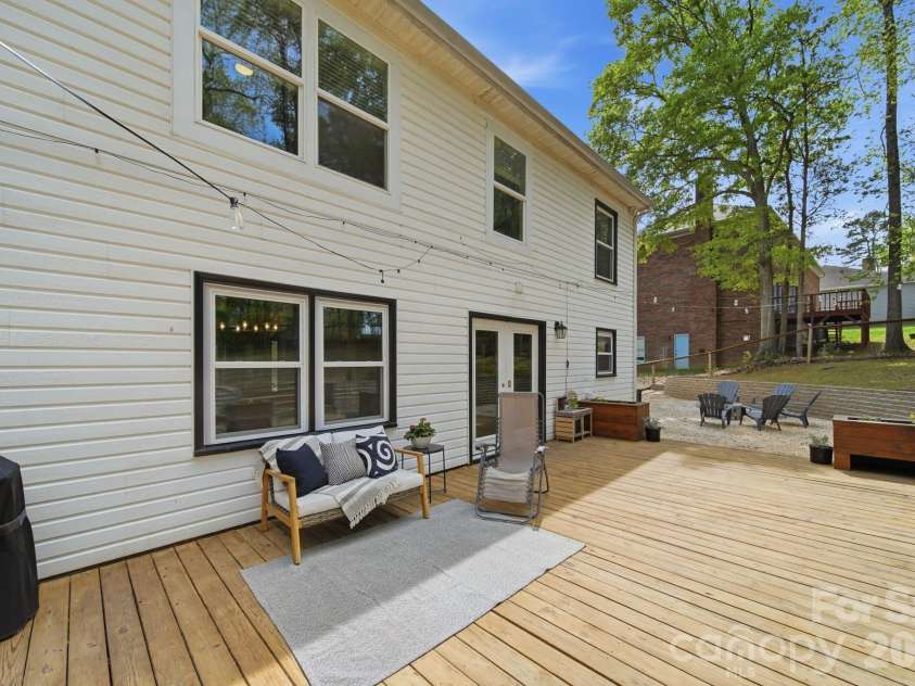10218 Rougemont Lane, Charlotte, NC 28277.  MLS# CAR4365524, YatesRealty ID 10023. 
