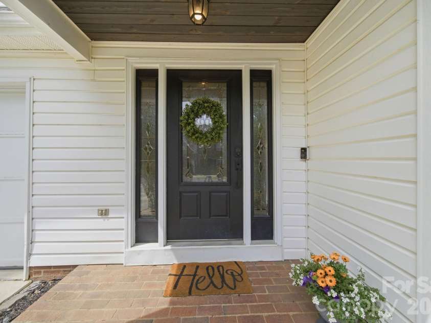 10218 Rougemont Lane, Charlotte, NC 28277.  MLS# CAR4365524, YatesRealty ID 10023. 