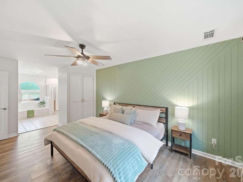 10218 Rougemont Lane, Charlotte, NC 28277.  MLS# CAR4365524, YatesRealty ID 10023. 