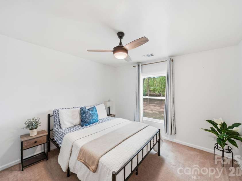 10218 Rougemont Lane, Charlotte, NC 28277.  MLS# CAR4365524, YatesRealty ID 10023. 