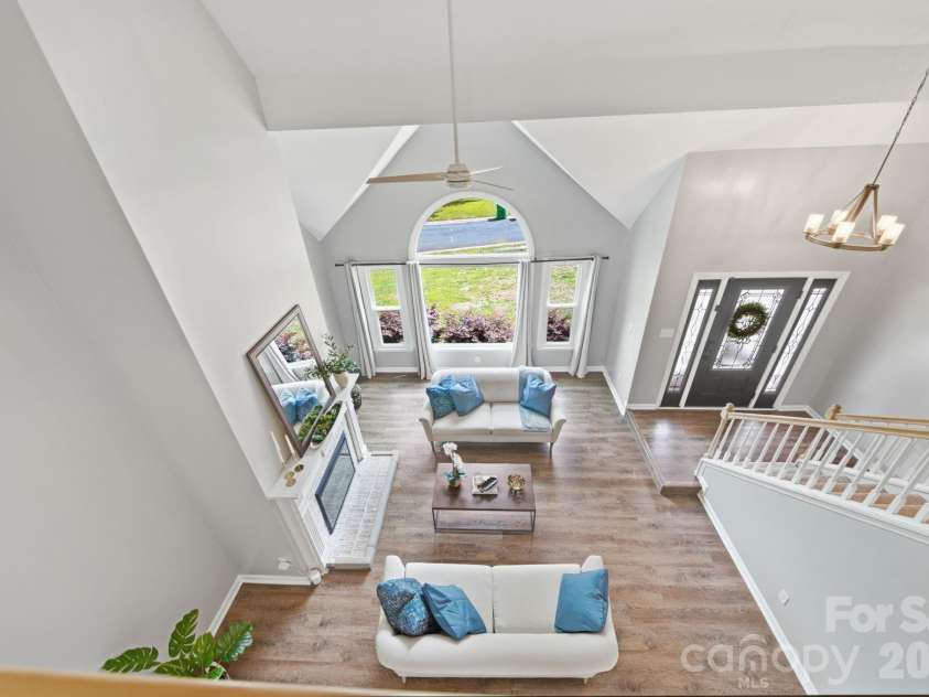 10218 Rougemont Lane, Charlotte, NC 28277.  MLS# CAR4365524, YatesRealty ID 10023. 