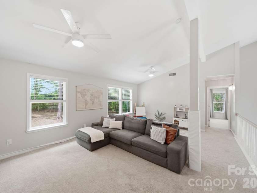 10218 Rougemont Lane, Charlotte, NC 28277.  MLS# CAR4365524, YatesRealty ID 10023. 