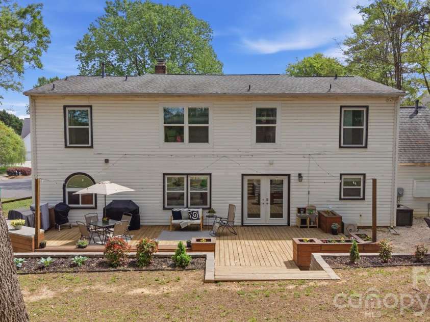 10218 Rougemont Lane, Charlotte, NC 28277.  MLS# CAR4365524, YatesRealty ID 10023. 