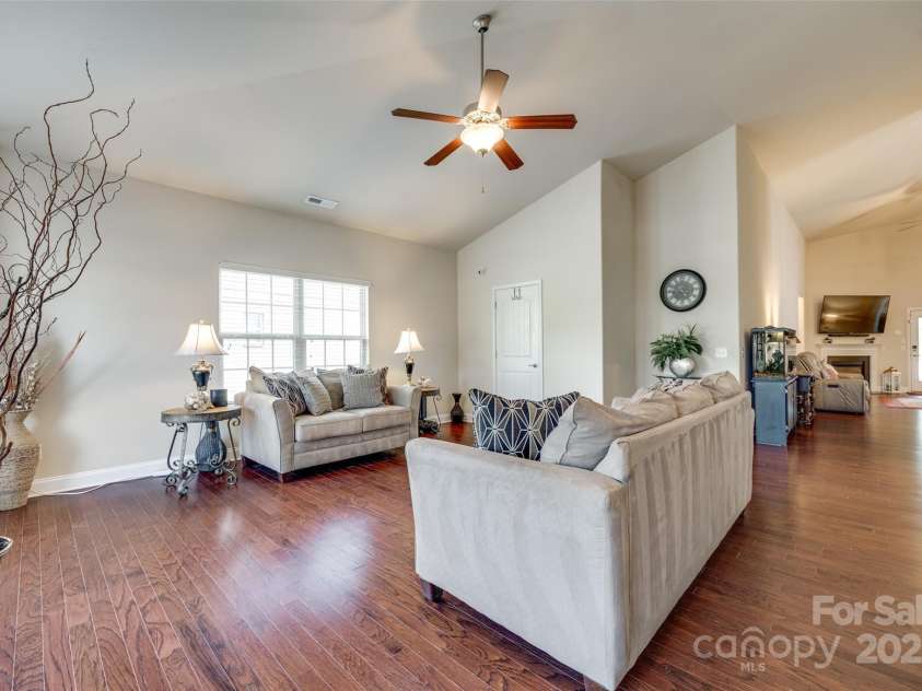 14113 Highland Meadow Road, Charlotte, NC 28273.  MLS# CAR4253290, YatesRealty ID 10023. 