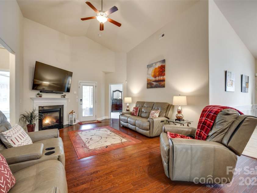 14113 Highland Meadow Road, Charlotte, NC 28273.  MLS# CAR4253290, YatesRealty ID 10023. 