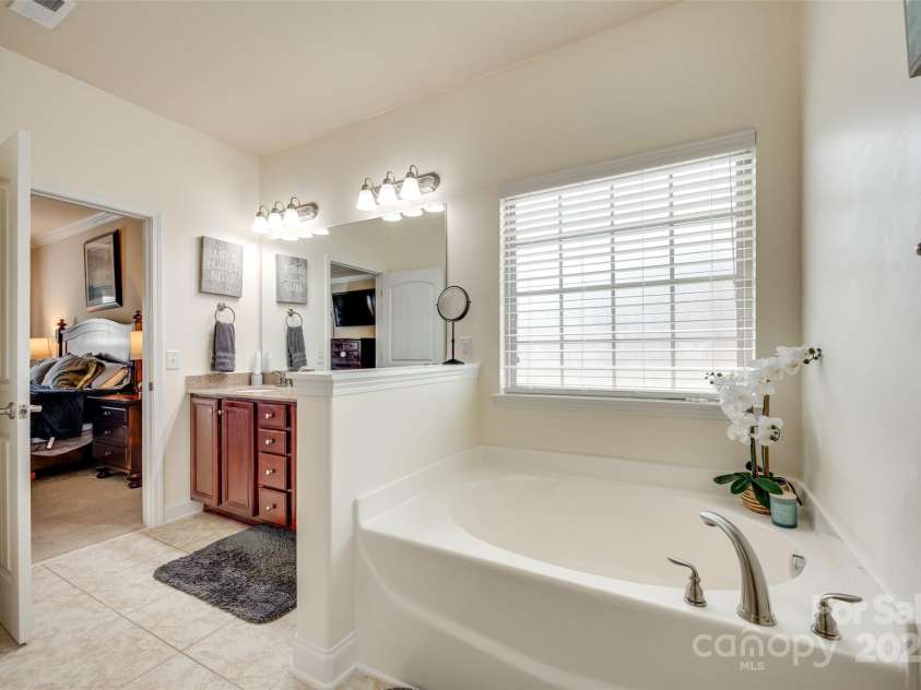 14113 Highland Meadow Road, Charlotte, NC 28273.  MLS# CAR4253290, YatesRealty ID 10023. 