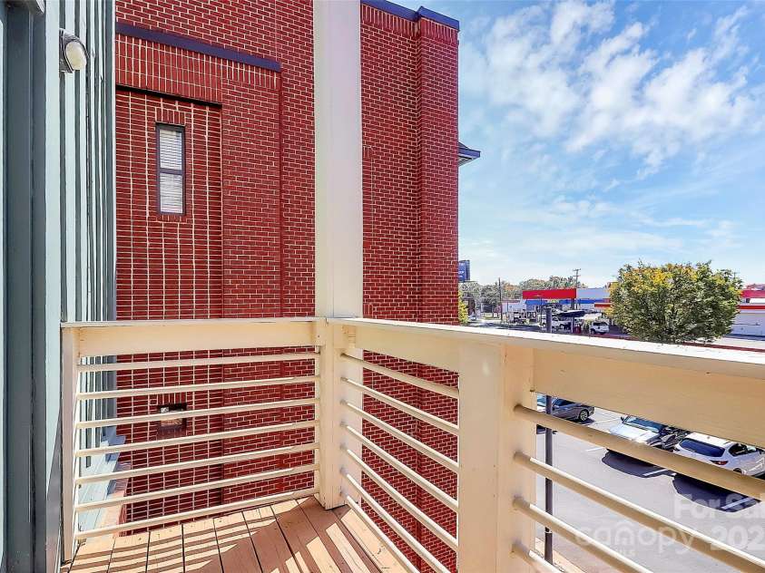 474 New Bern Station Court, Charlotte, NC 28209.  MLS# CAR4240621, YatesRealty ID 10025. 