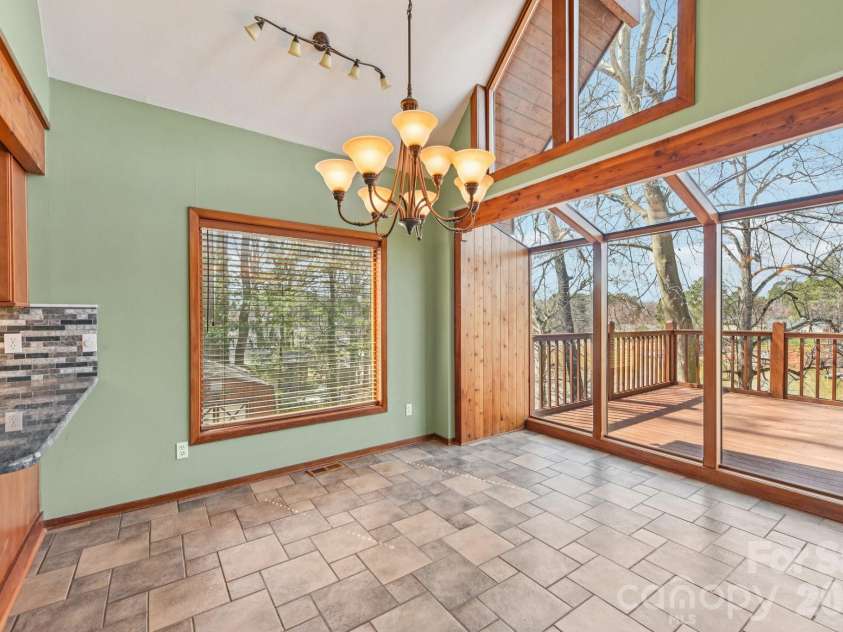6880 Shade Tree Lane, Sherrills Ford, NC 28673.  MLS# CAR4352839, YatesRealty ID 10025. Dining area has tile floor