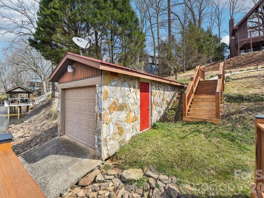 6880 Shade Tree Lane, Sherrills Ford, NC 28673.  MLS# CAR4352839, YatesRealty ID 10025. Grandfathered boat house