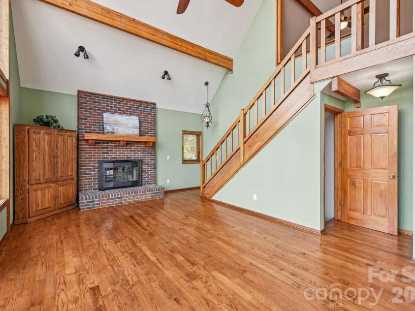 6880 Shade Tree Lane, Sherrills Ford, NC 28673.  MLS# CAR4352839, YatesRealty ID 10025. Lviing room