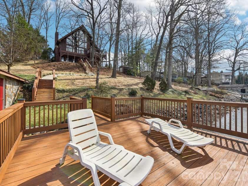 6880 Shade Tree Lane, Sherrills Ford, NC 28673.  MLS# CAR4352839, YatesRealty ID 10025. Relax and enjoy