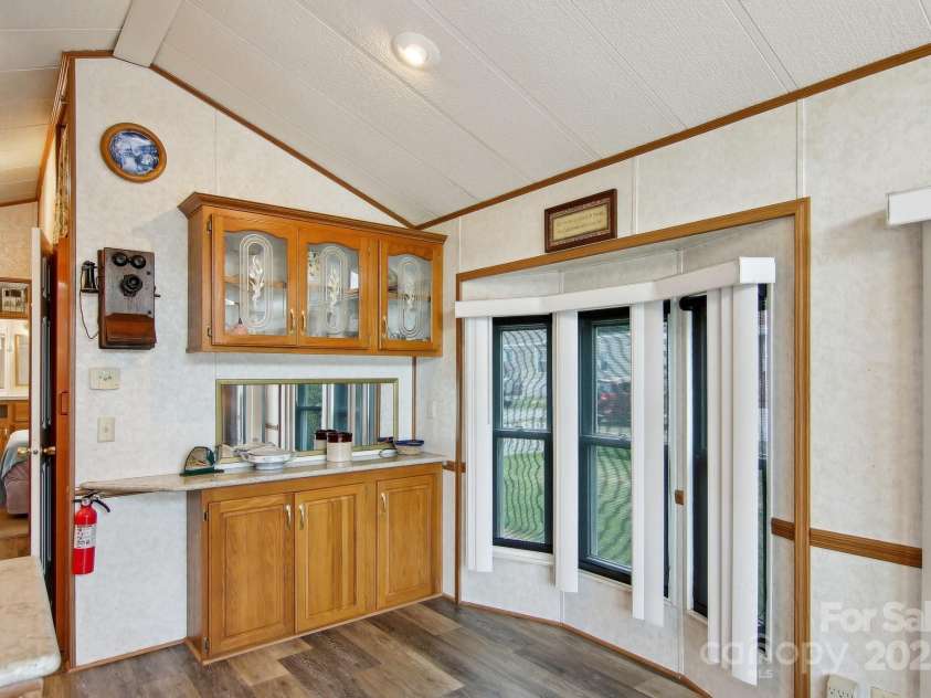 222 Pike Point, Waynesville, NC 28785.  MLS# CAR4250681, YatesRealty ID 10026. 