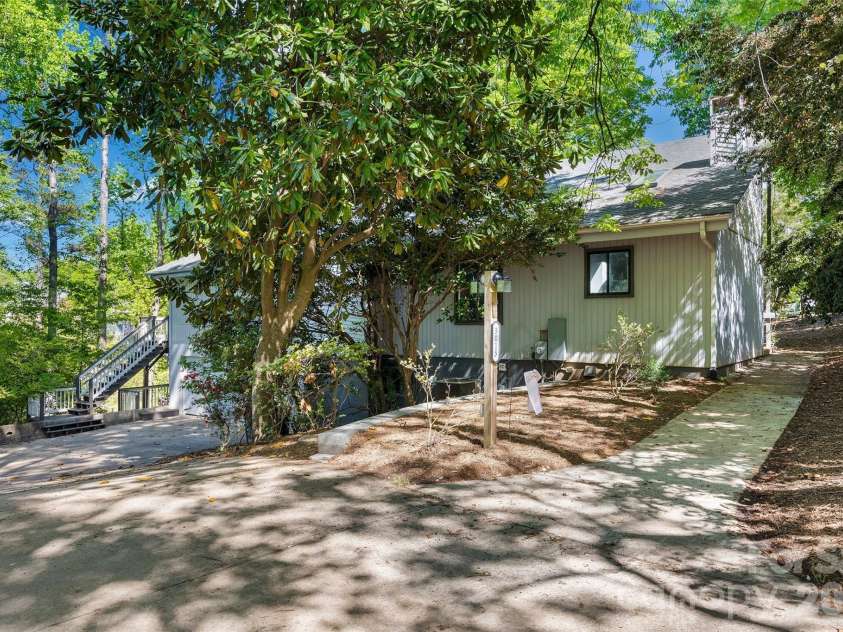 3015 Point Clear Drive, Fort Mill, SC 29708.  MLS# CAR4367457, YatesRealty ID 10026. 