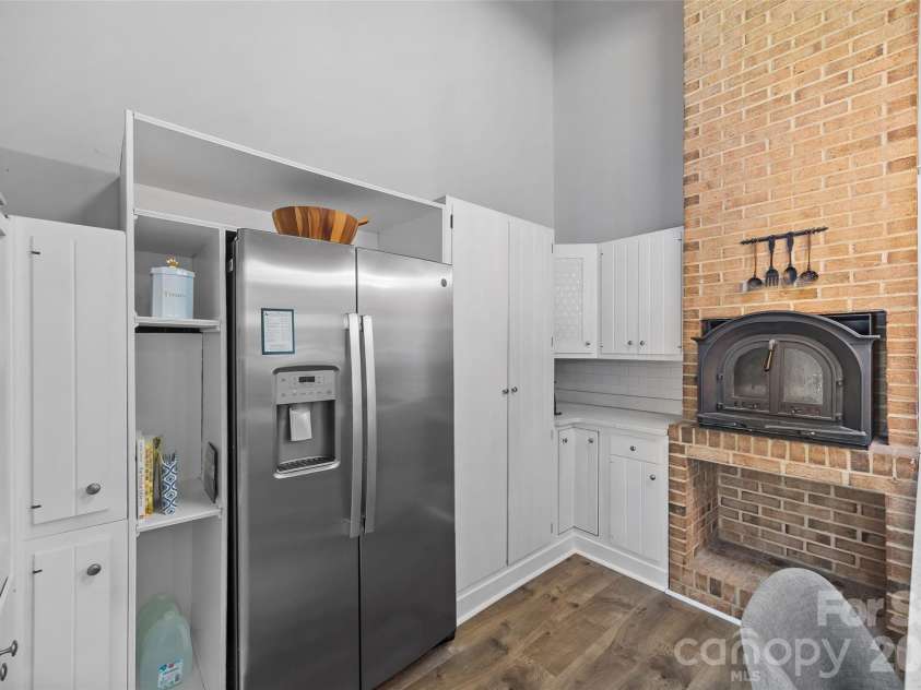 3015 Point Clear Drive, Fort Mill, SC 29708.  MLS# CAR4367457, YatesRealty ID 10026. 