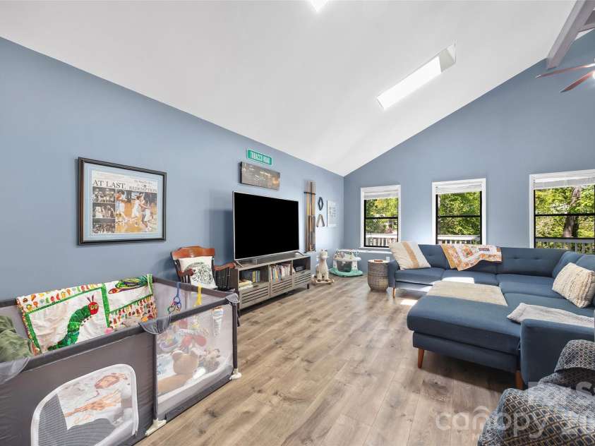 3015 Point Clear Drive, Fort Mill, SC 29708.  MLS# CAR4367457, YatesRealty ID 10026. 