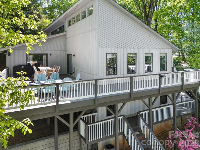 3015 Point Clear Drive, Fort Mill, SC 29708.  MLS# CAR4367457, YatesRealty ID 10026. 