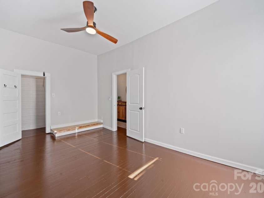 101 Fairview Street, Clover, SC 29710.  MLS# CAR4366813, YatesRealty ID 10027. 