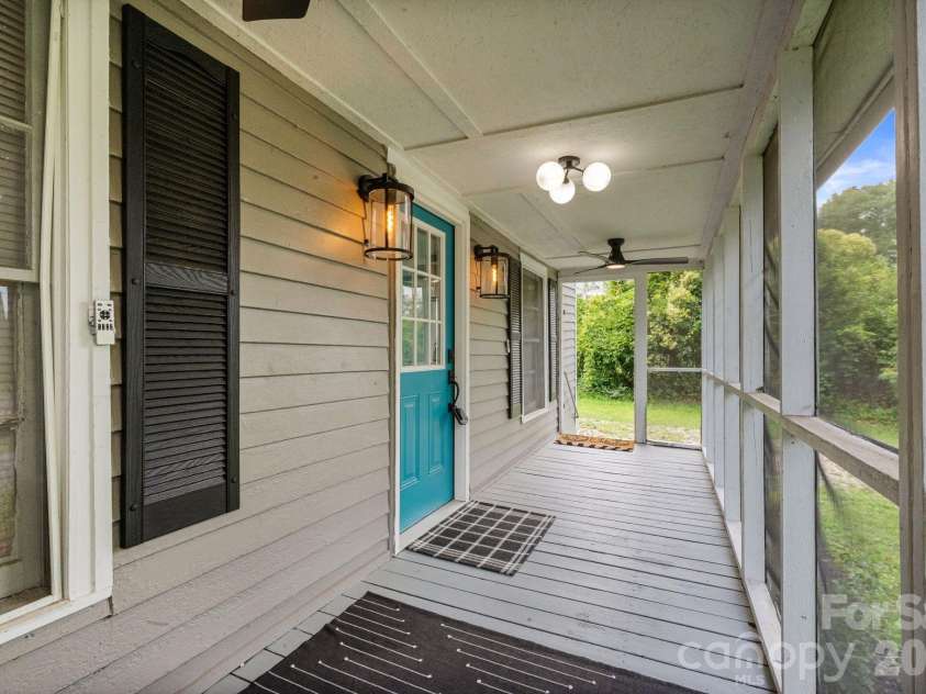 101 Fairview Street, Clover, SC 29710.  MLS# CAR4366813, YatesRealty ID 10027. 