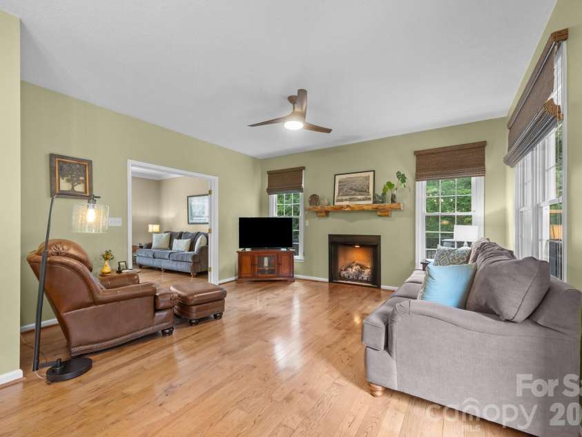 200 Windsor Forest Circle, Fletcher, NC 28732.  MLS# CAR4363372, YatesRealty ID 10028. 