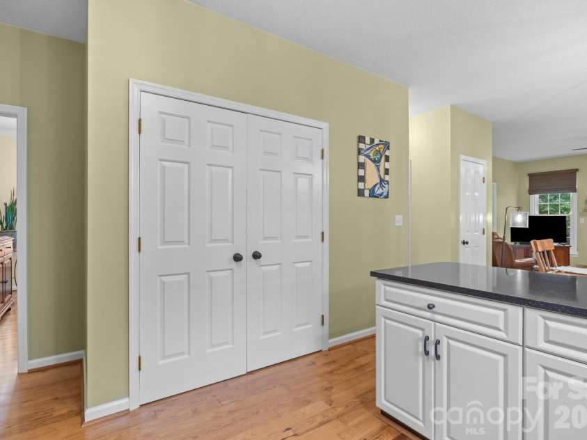 200 Windsor Forest Circle, Fletcher, NC 28732.  MLS# CAR4363372, YatesRealty ID 10028. 
