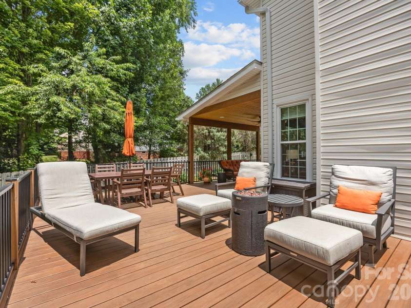 200 Windsor Forest Circle, Fletcher, NC 28732.  MLS# CAR4363372, YatesRealty ID 10028. 