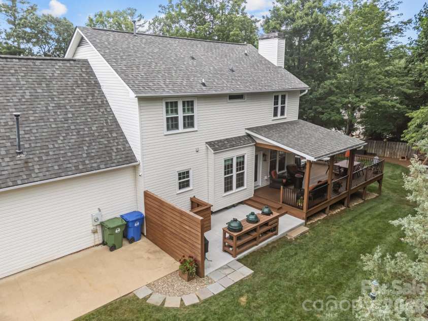 200 Windsor Forest Circle, Fletcher, NC 28732.  MLS# CAR4363372, YatesRealty ID 10028. 