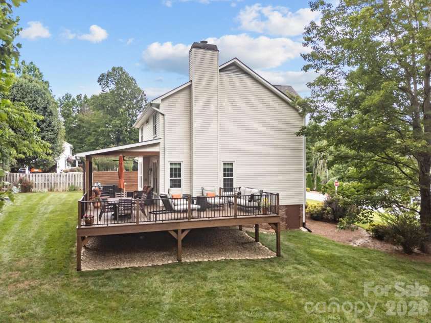 200 Windsor Forest Circle, Fletcher, NC 28732.  MLS# CAR4363372, YatesRealty ID 10028. 