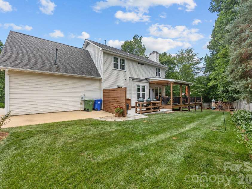 200 Windsor Forest Circle, Fletcher, NC 28732.  MLS# CAR4363372, YatesRealty ID 10028. 